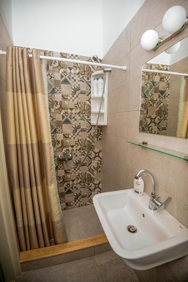 Lithos Apartments Kalymnos Town ภายนอก รูปภาพ